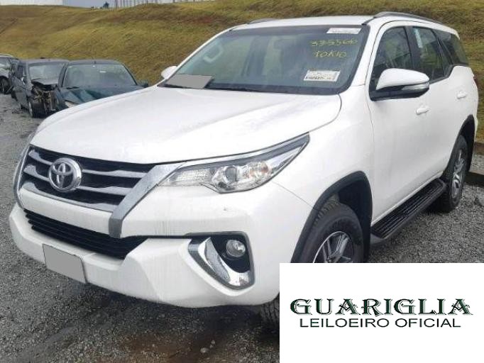 TOYOTA HILUX SW4 16/17